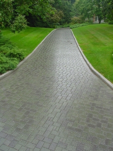 Brick paver driveway