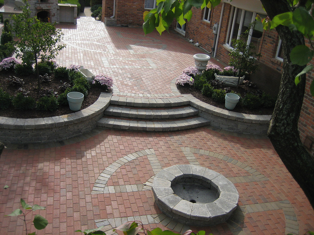 Outdoor Fireplaces, Decks & Kitchens | Oakland MI | SDS Stone Paving - 4a89cb_01465f599e444e10810572ad7950113d